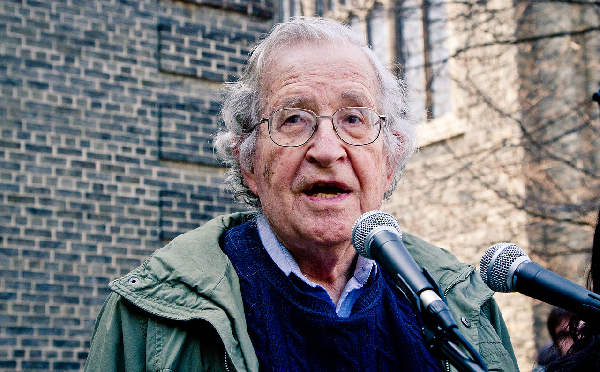 Noam Chomsky Calls Jacques Lacan a ‘Charlatan’